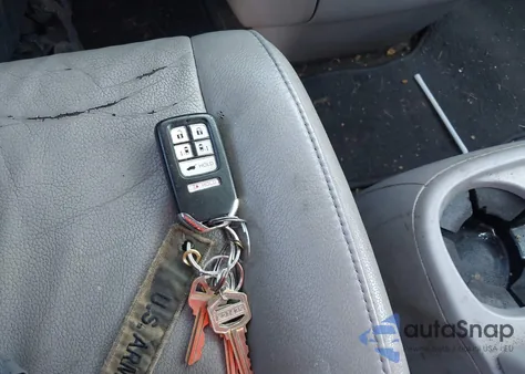 2016 Honda Odyssey Touring/Touring Elite из США, поврежденный, VIN 5FNRL5H93GB054841